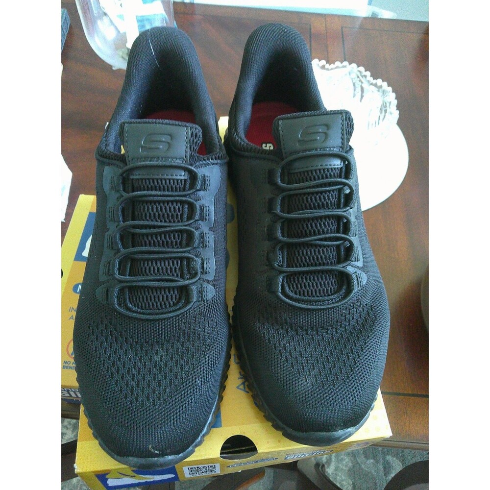 NIB Men’s Skechers Work Slip Resistant  Slip On Sneaker Shoes Size 10.5  , Black